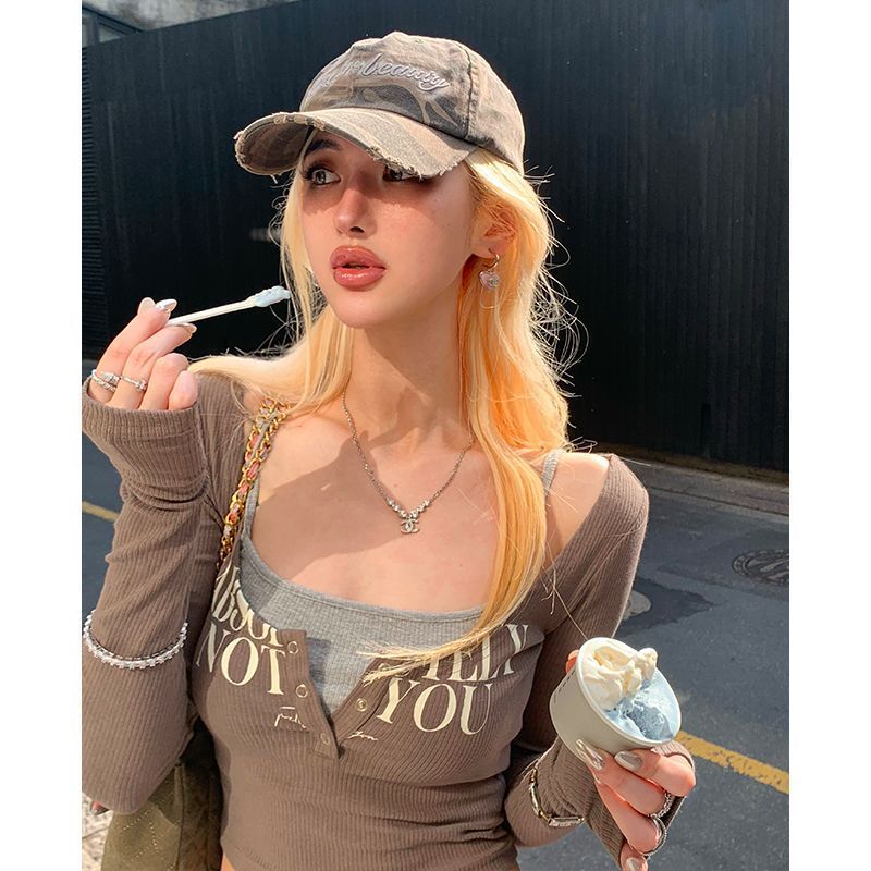 PrettyDragon 辣妹低方領印花針織衫拼色吊帶修身假兩件短上衣女