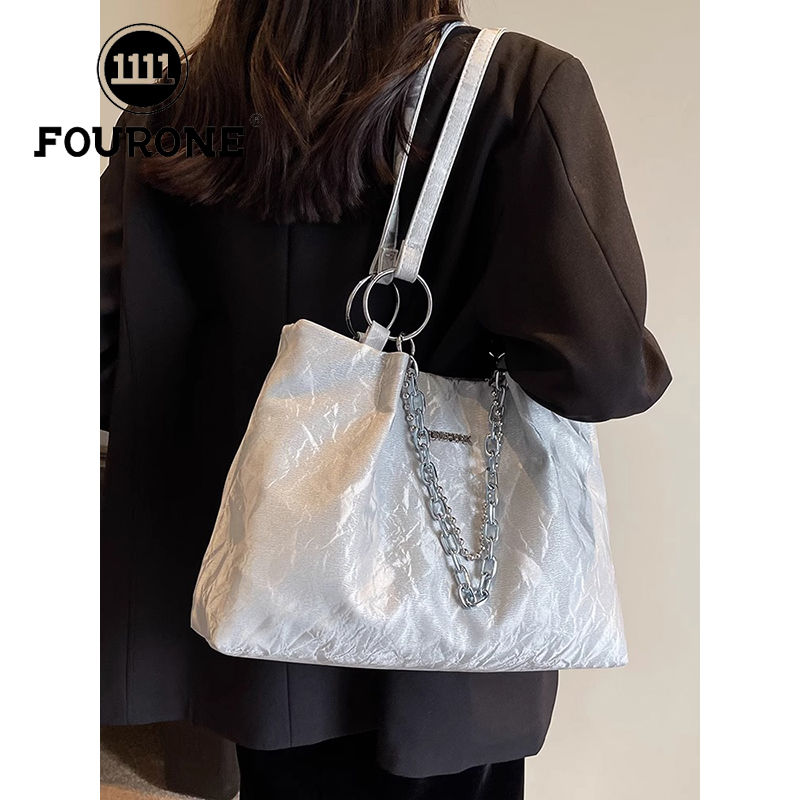 Large-capacity bag for women, versatile new casual shoulder bag, textured chain, class commuting tote bag