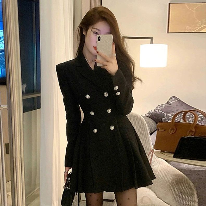 赫本風黑色西裝連衣裙女秋季2023新款小個子氣質御姐風西服連衣裙