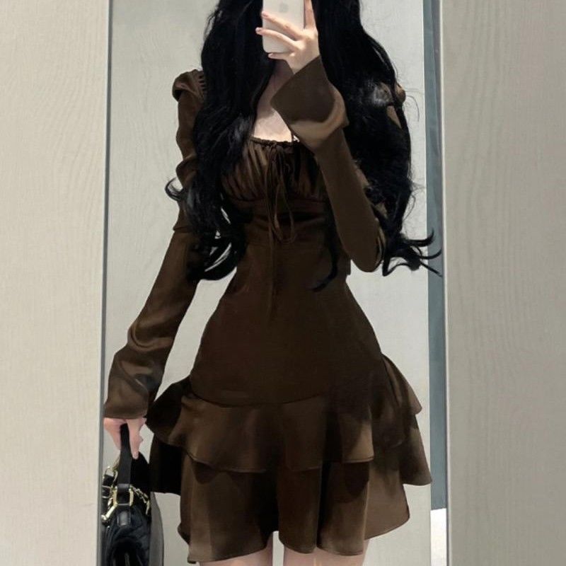 茶歇法式富家千金小香風連衣裙子秋季2023新款女裝美拉德穿搭短裙