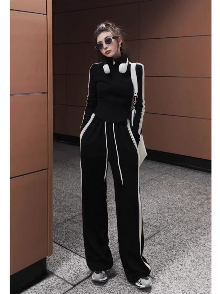 條紋拼接黑色立領衛衣外套女春秋季修身短款運動休閒不規則上衣
