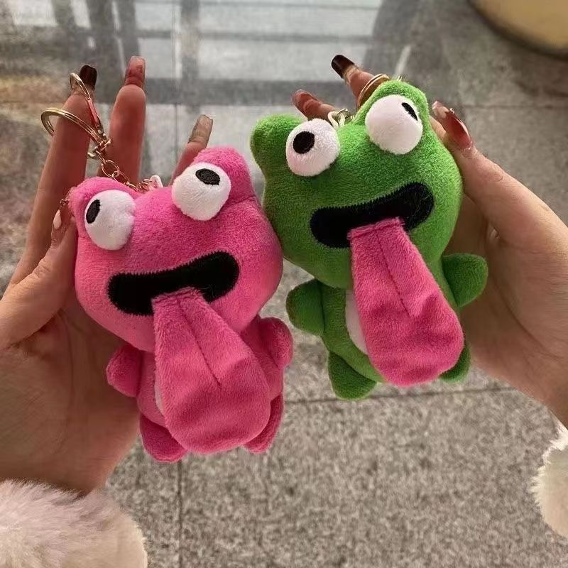 New Couple Sticking Out Tongue Frog Magnetic Keychain with Stretchable Eyes as a Gift for Boyfriend and Girlfriend