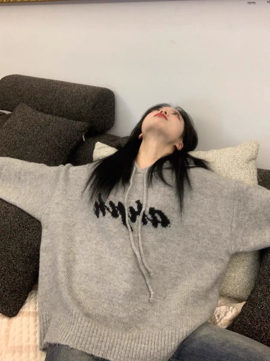灰色連帽毛衣女春秋2023年新款慵懶風寬鬆國潮字母針織衫外搭上衣