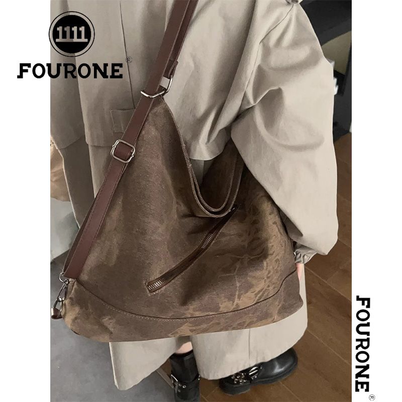 Niche texture backpack women's new single shoulder armpit bag large capacity retro commuter tote bag