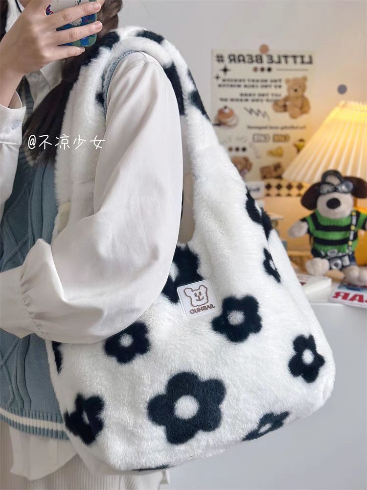 2023新款毛絨秋冬季單肩包小清新文藝女腋下包休閒百搭手提包潮