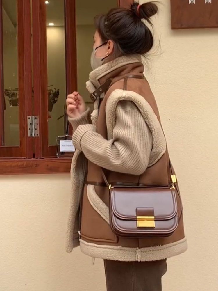 藍海奕諾加厚羊羔毛馬甲女2023秋冬寬鬆皮毛一體機車馬夾外套潮