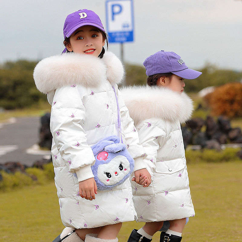 女童羽絨服冬季2023新款兒童中小童裝中長款加厚繡花白鴨絨外套