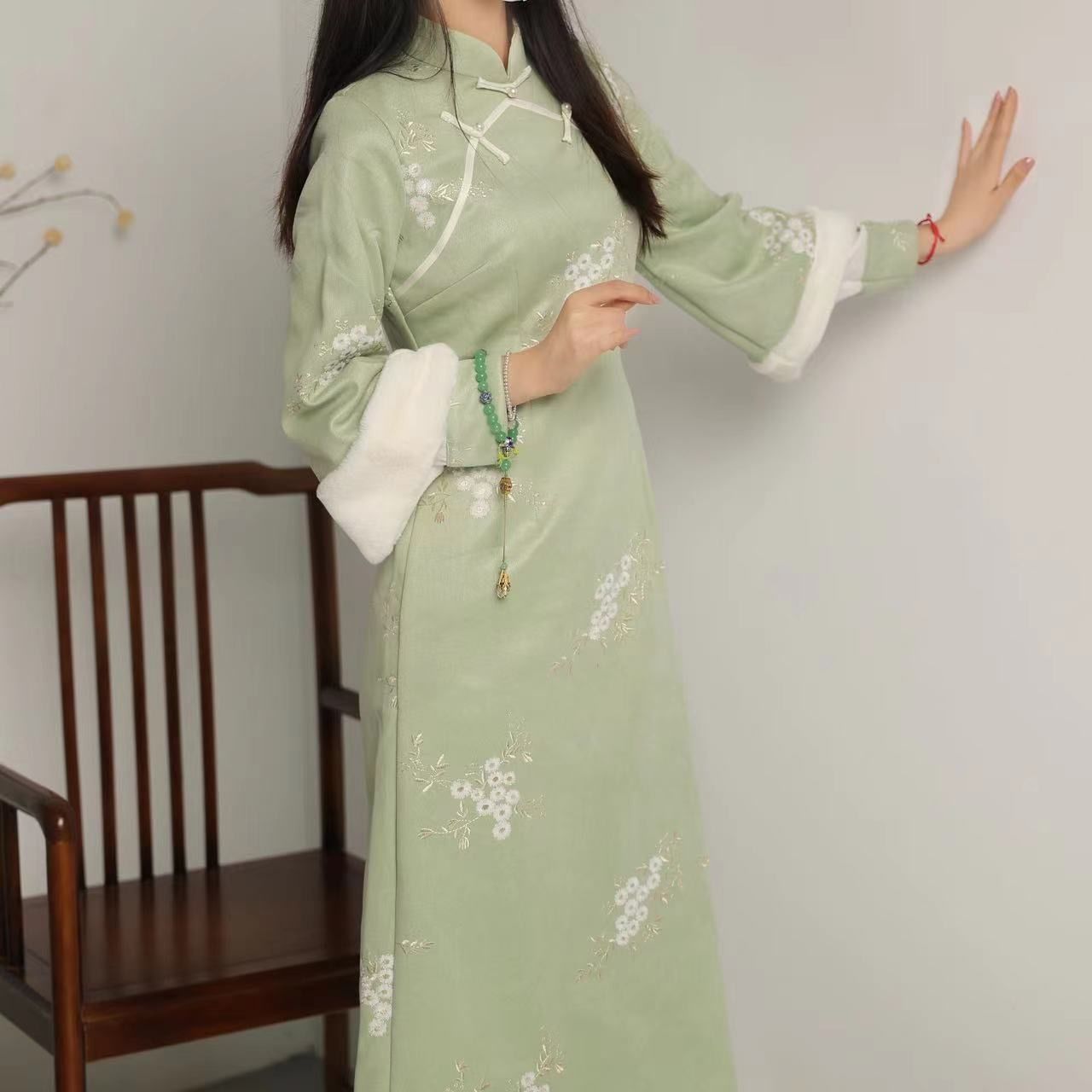 2023年冬季國風加絨加厚保暖復古優雅民國風長袖旗袍新中式連衣裙