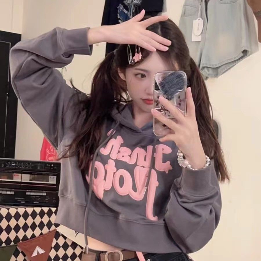 American Japanese popular autumn and winter velvet thickened printed short sweatshirt women's niche design hooded top trendy