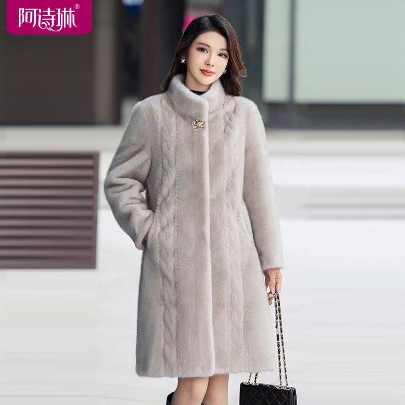 Noble new women's fur integrated mink jacket, temperament, high-end mother's clothing, autumn and winter Haining fur
