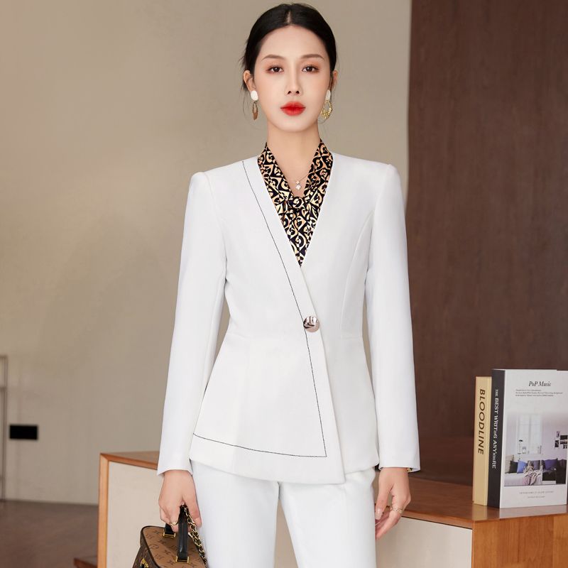 白色無領西裝套裝女秋冬季新款時尚氣質長袖西服喇叭褲兩件套套裝