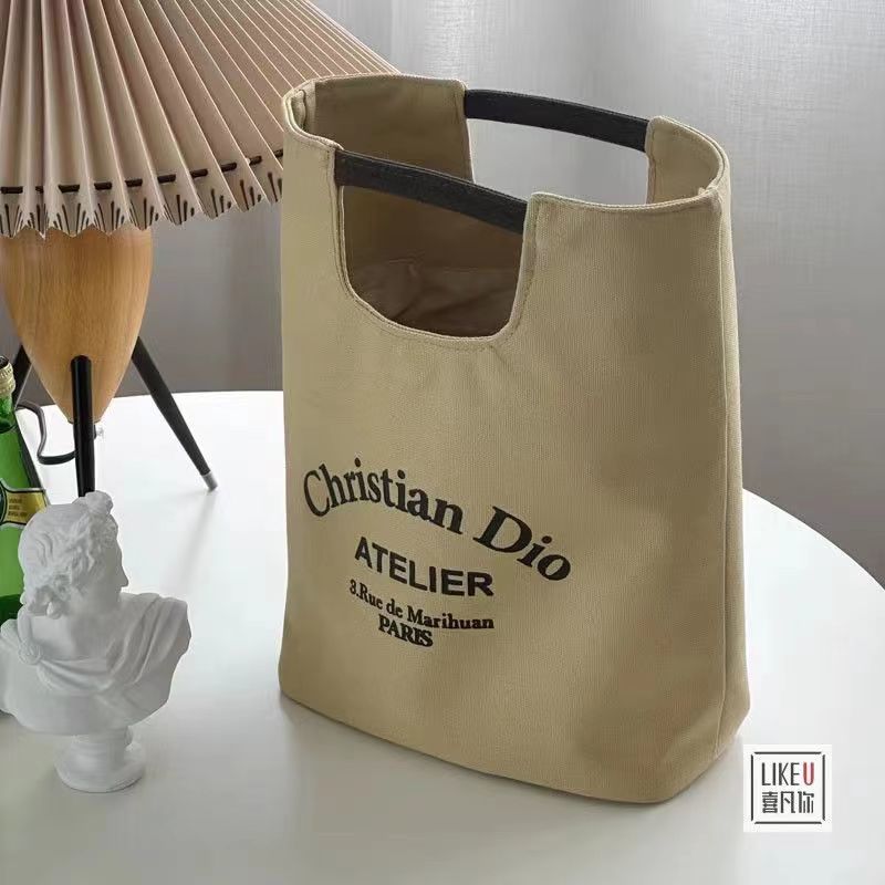 Hand-carrying literary canvas for work, makeup mommy bag, student lunch box bag, portable bucket lunch box casual cloth bag