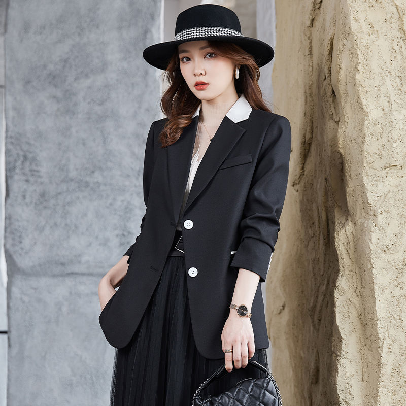 黑色小西裝外套女秋冬2023新款高級感氣質休閒炸街小個子西服上衣