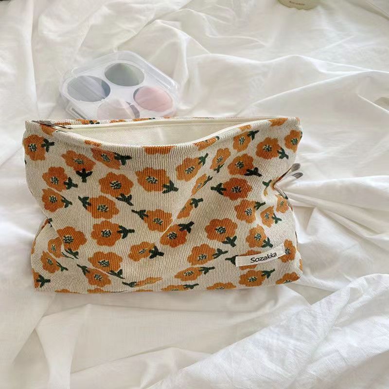 Cosmetic bag for women, large capacity ins storage bag, high-end simple handbag, portable out-and-out cosmetic bag