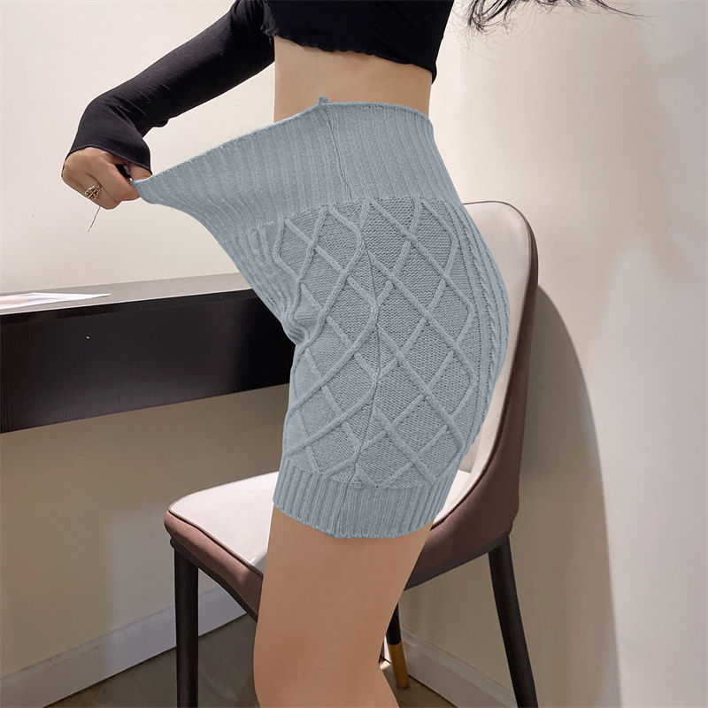 This year's popular  new anti-exposure warm knitted shorts for women to wear high-waisted leggings safety pants