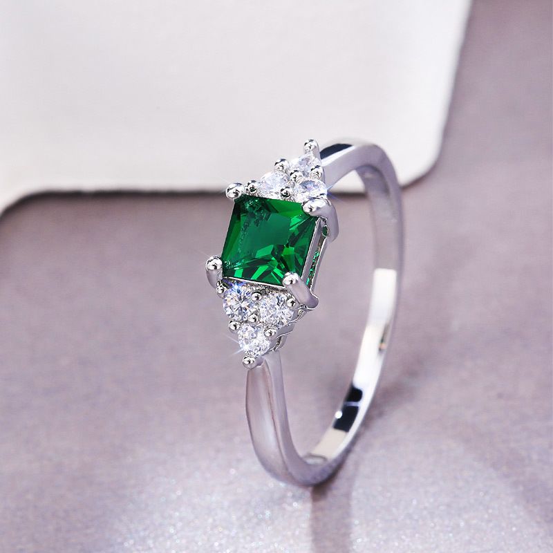 Emerald Zircon Ring For Women Luxury Designer Engagement Ring_voghion.com