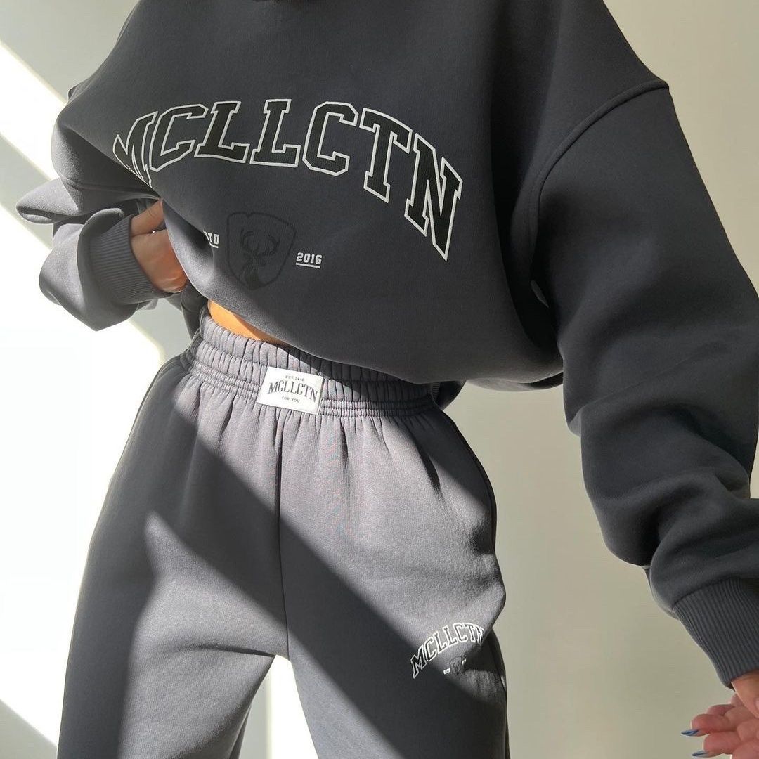 2023 Women's casual fashion printed thickened plush sweater long sleeved pants set_voghion.com