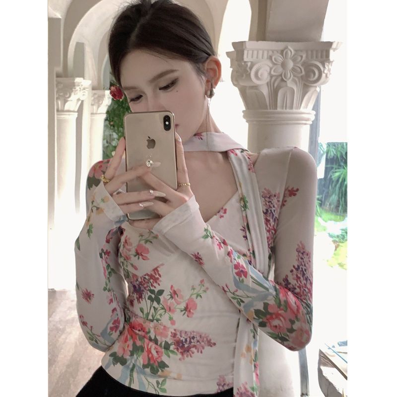 韓系顯瘦法式修身短款長袖v領上衣女裝今年流行的小衫秋裝新款
