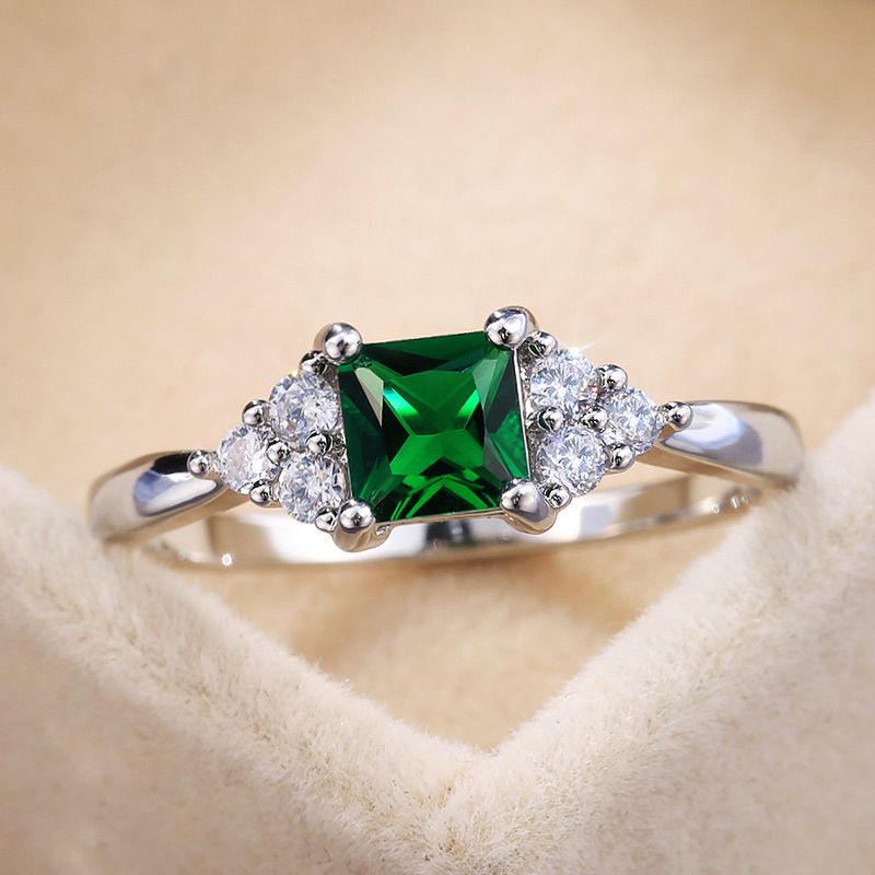Emerald Zircon Ring For Women Luxury Designer Engagement Ring_voghion.com