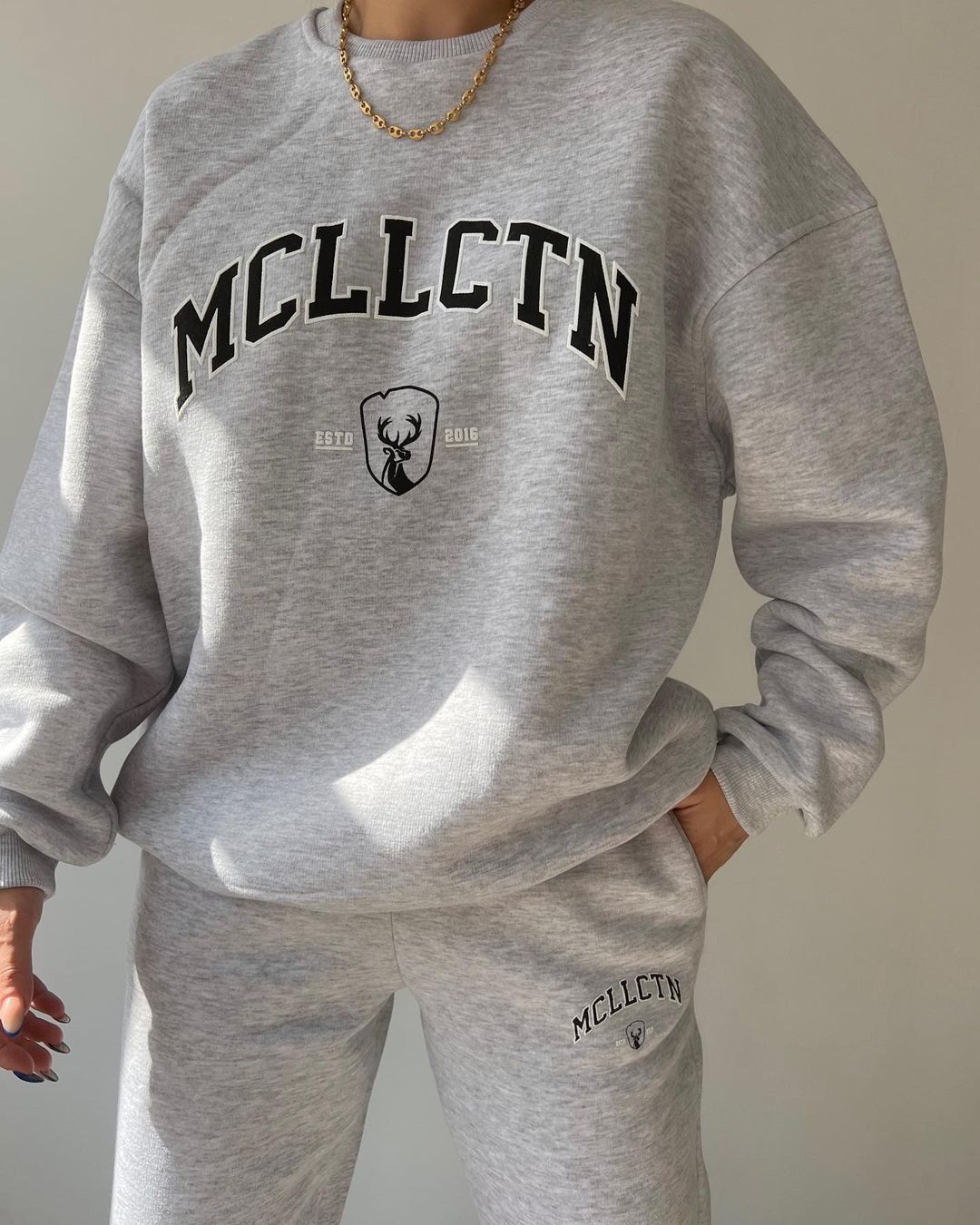 2023 Women's casual fashion printed thickened plush sweater long sleeved pants set_voghion.com