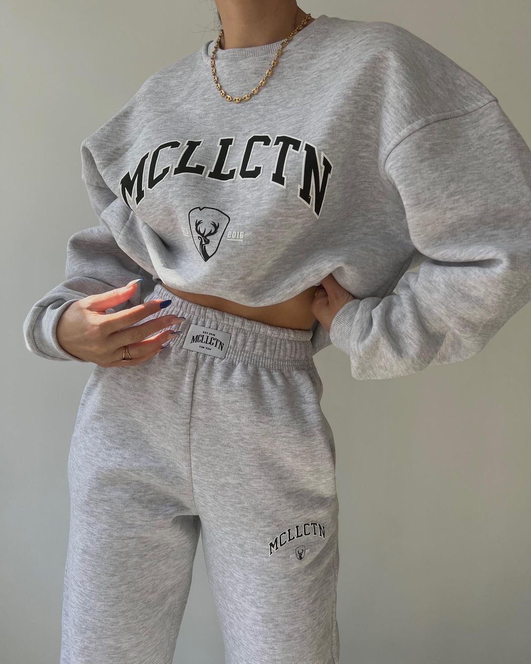 2023 Women's casual fashion printed thickened plush sweater long sleeved pants set_voghion.com