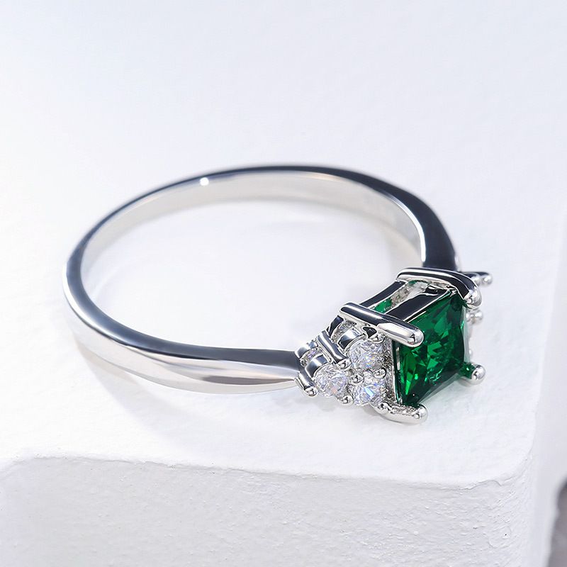 Emerald Zircon Ring For Women Luxury Designer Engagement Ring_voghion.com