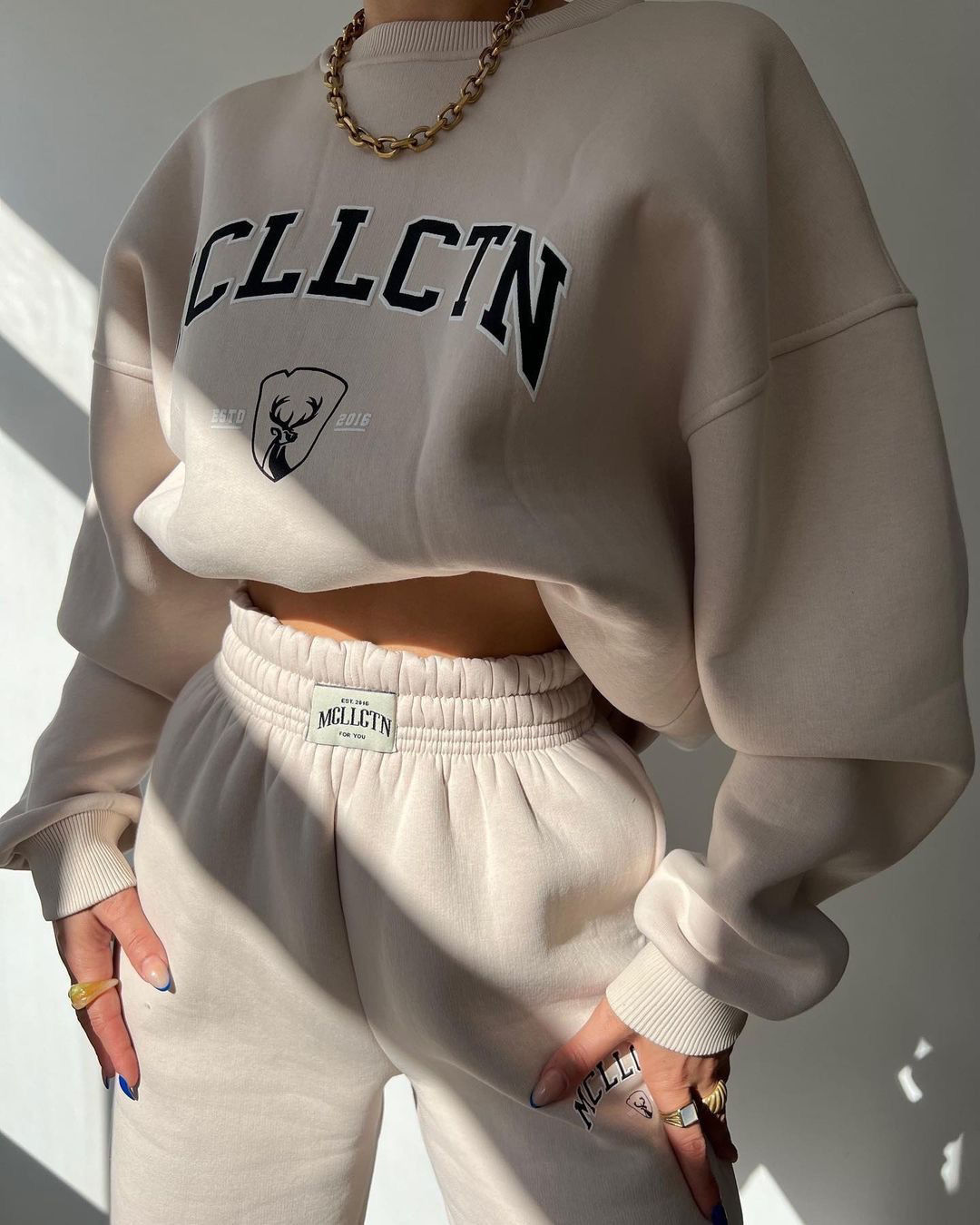 2023 Women's casual fashion printed thickened plush sweater long sleeved pants set_voghion.com