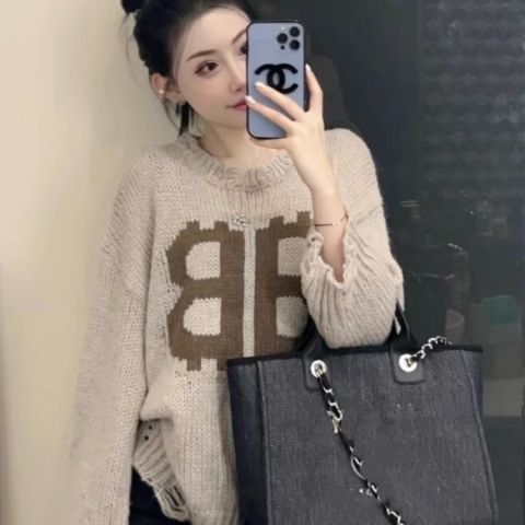 2023早秋新款韓版寬鬆慵懶風套頭破洞毛衣女秋冬字母針織衫上衣潮