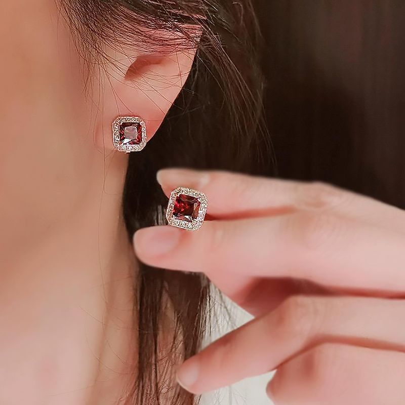 Queen Ruby Jewelry Set detail image 23
