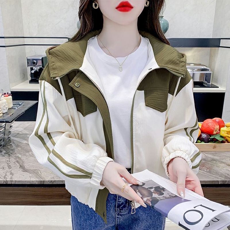 2023 autumn and winter spliced ​​quilted jacket thickened Korean age-reducing short coat women's fashion hooded casual sports top