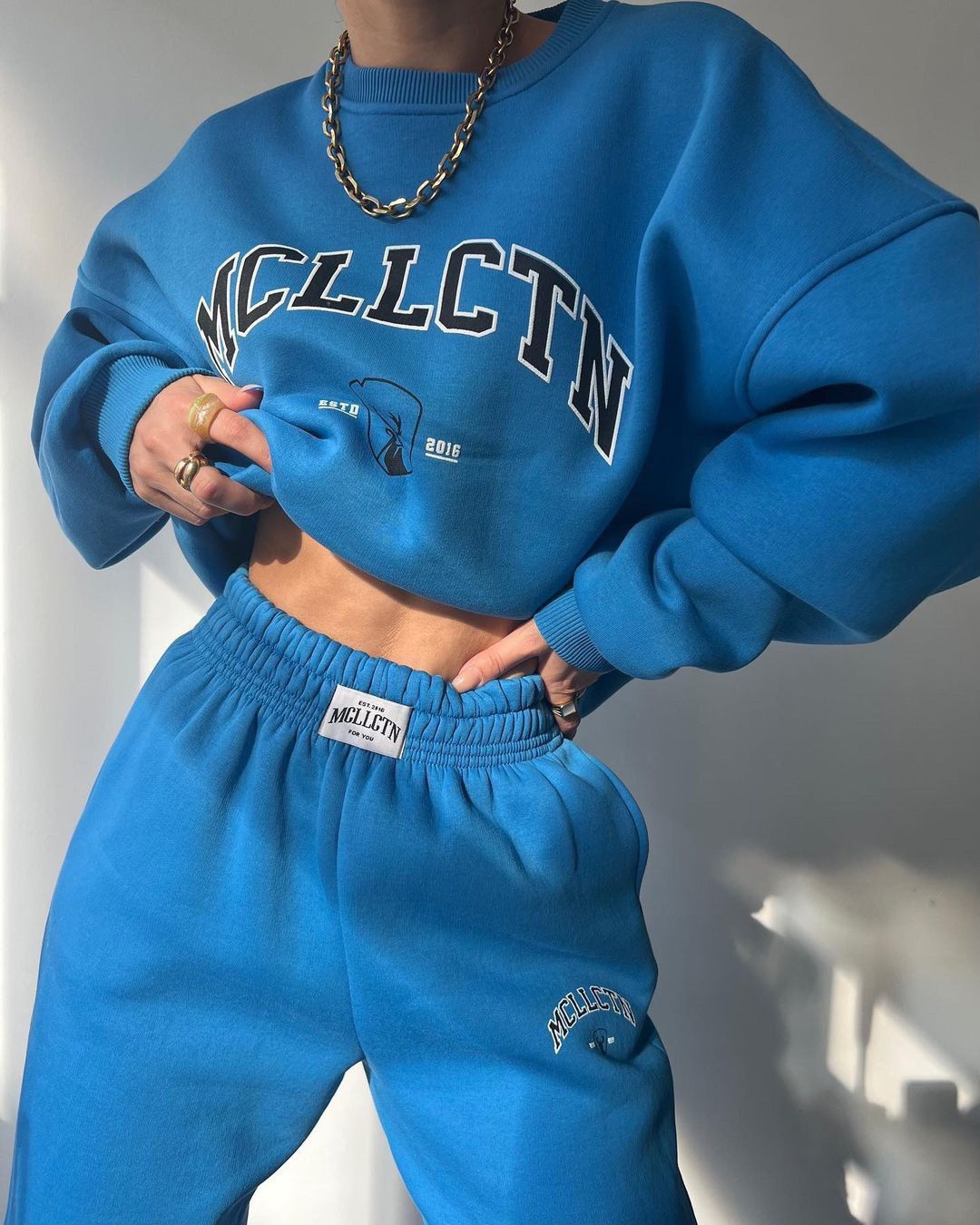2023 Women's casual fashion printed thickened plush sweater long sleeved pants set_voghion.com