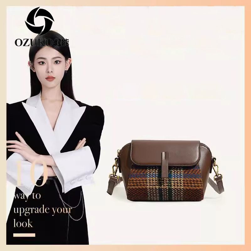 2023 Autumn and Winter New Bags Crossbody Bags Retro Shoulder Bags Commuting Small Square Bags Fashionable and Versatile Shoulder Bags