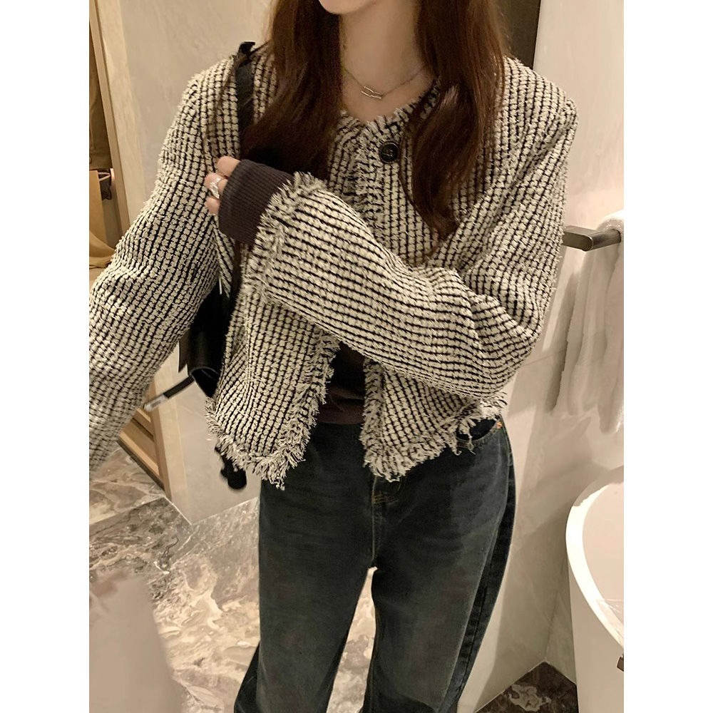 Xiaoxiangfeng Contrast Color Black and White Checkered Short Jacket Women's Tassel Raw Edge Versatile Casual High-Quality Top for Autumn and Winter