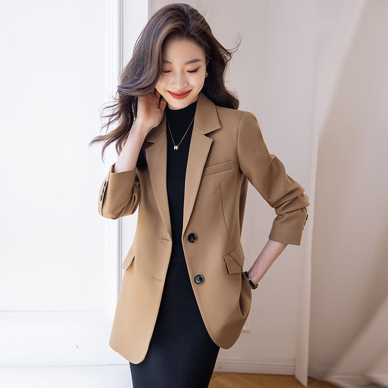 今年流行咖色西裝外套女炸街高級感高級感休閒女士西服秋冬季新款