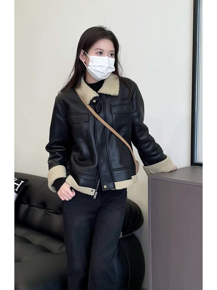 American retro black leather jacket with small fragrance style winter new design casual lamb velvet fur one-piece jacket for women