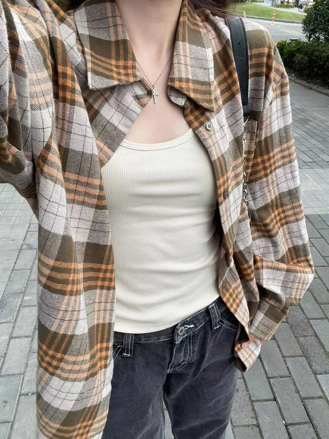 秋冬款卡其色格子襯衫女2023新款韓系慵懶風中長款襯衣外套開衫潮