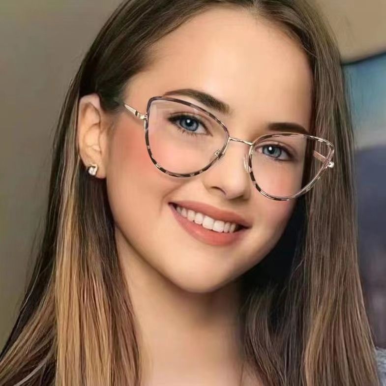 Anti-blue light metal cat eye flat mirror 2023 new ins glasses frame cross-border fashion can be equipped with myopia glasses frame