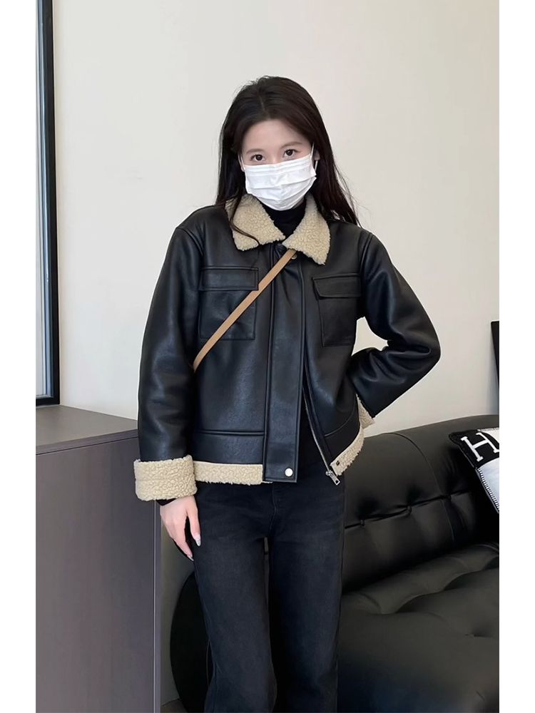 American retro black leather jacket with small fragrance style winter new design casual lamb velvet fur one-piece jacket for women