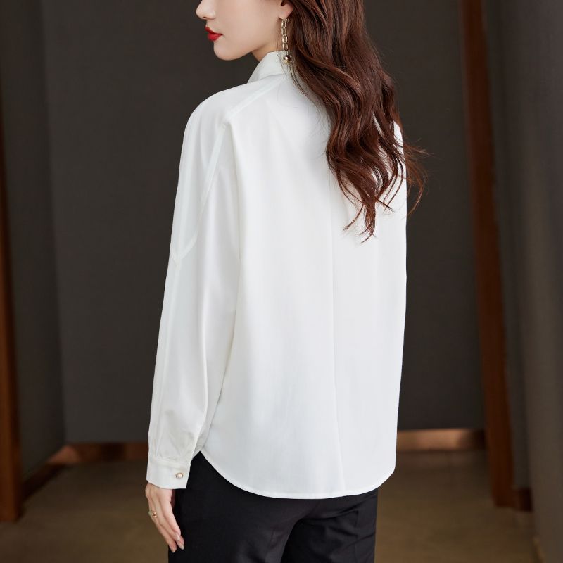 简约时尚蝙蝠袖大码衬衫女士春秋新款法式高级感叠穿宽松白色上衣