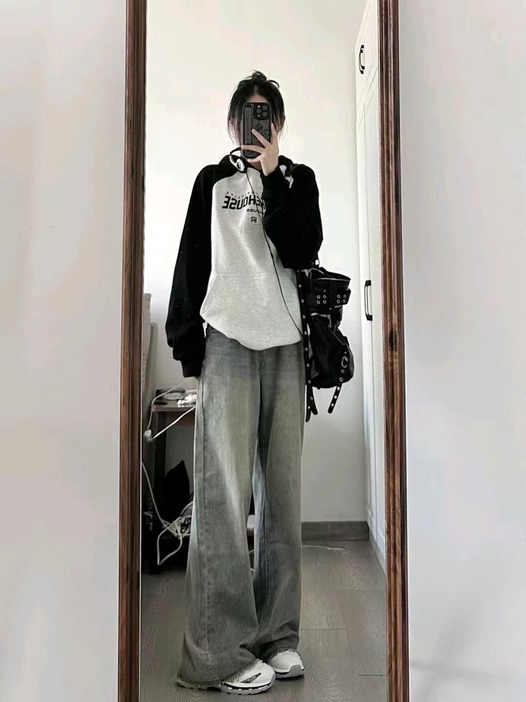 做舊水洗毛邊直筒牛仔褲女秋季新款高腰簡約垂感寬鬆闊腿拖地長褲