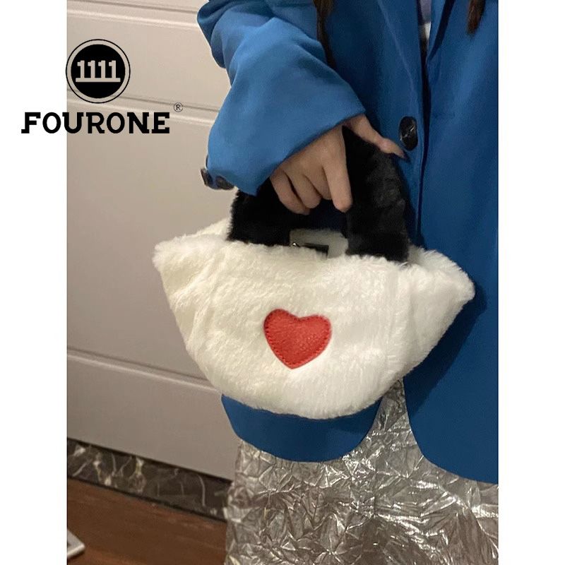 Niche design portable plush bag for women, new trendy, fashionable and cute plush bag, versatile crossbody bag