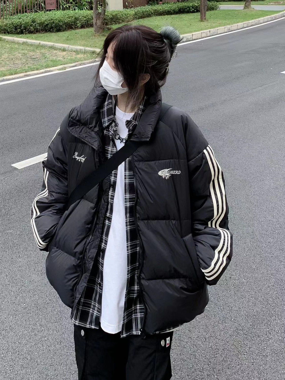 Maillard black retro stand-up collar thickened cotton jacket winter female student ins Korean version small man jacket