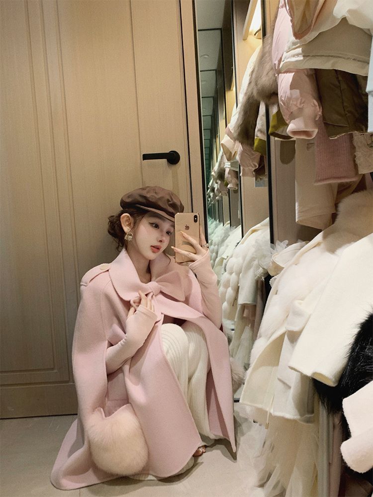  autumn and winter new style this year's popular rich daughter Xiaoxiang style pink temperament high-end bow coat for women