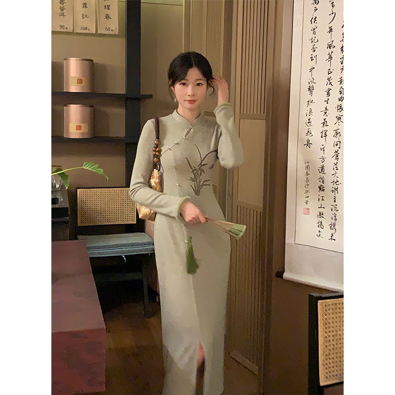 EIA一堯【茶色煙雨】新中式復古改良旗袍連衣裙女冬氣質刺繡長裙