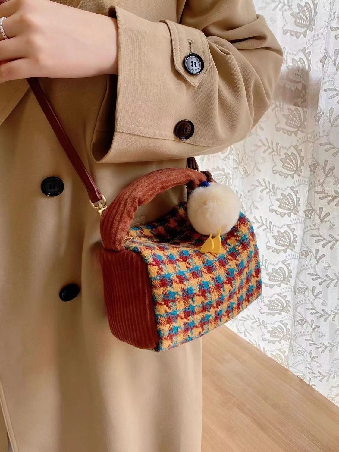 韩系秋冬包包女新款可爱小众河豚包撞色千鸟格纹手提包斜挎包