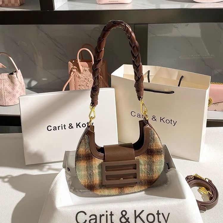 Carit Koty秋冬復古格紋月牙包包女2023新款高級感編織毛呢腋下包