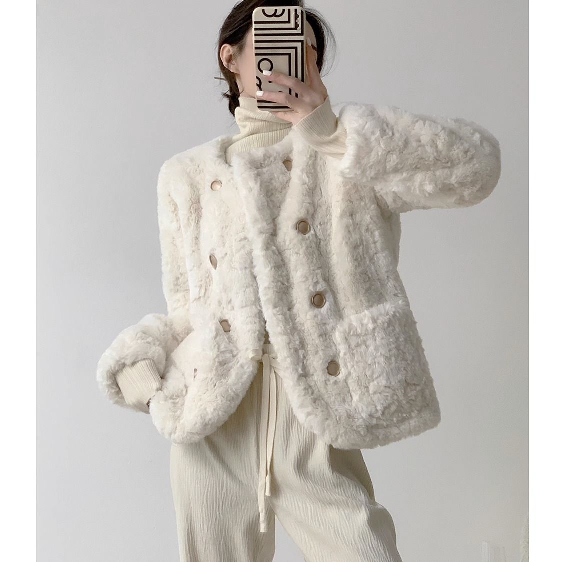 2023 autumn and winter new style small fragrant style lamb wool cotton coat for women white plush small loose thickened coat for women