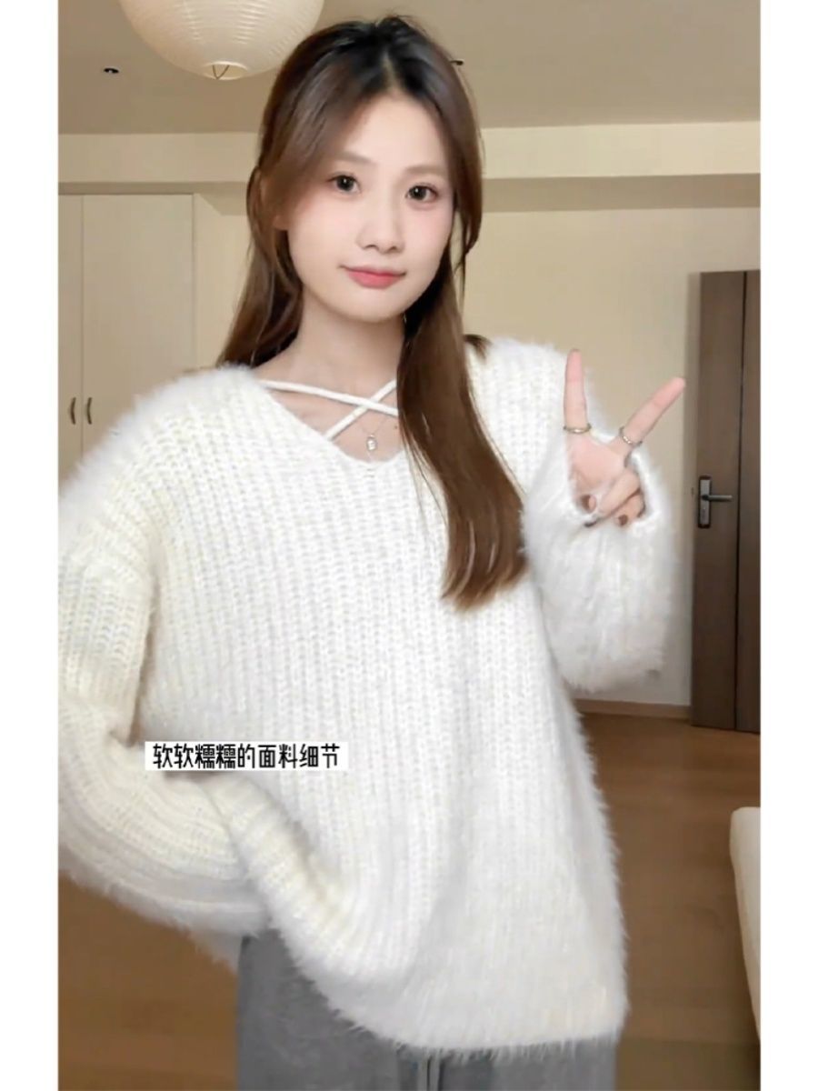 超好看軟糯白色V領毛衣女秋冬新款韓系慵懶風設計感針織衫上衣女