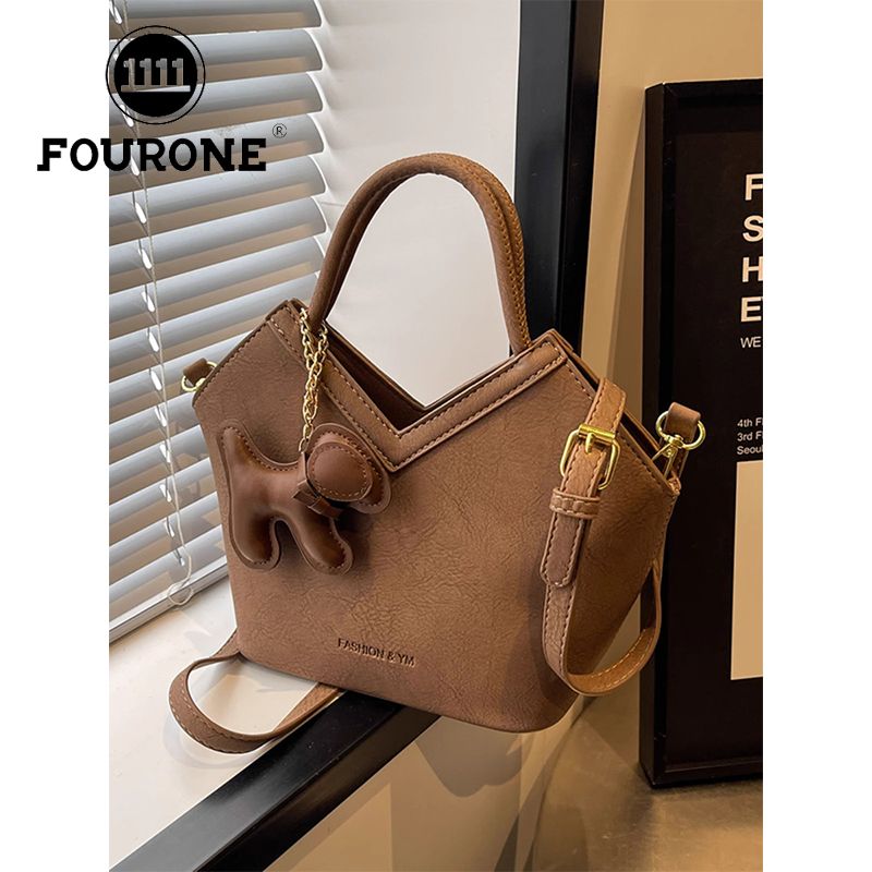 High-end bag women's new fashion simple light luxury shoulder bag retro versatile armpit crossbody bag