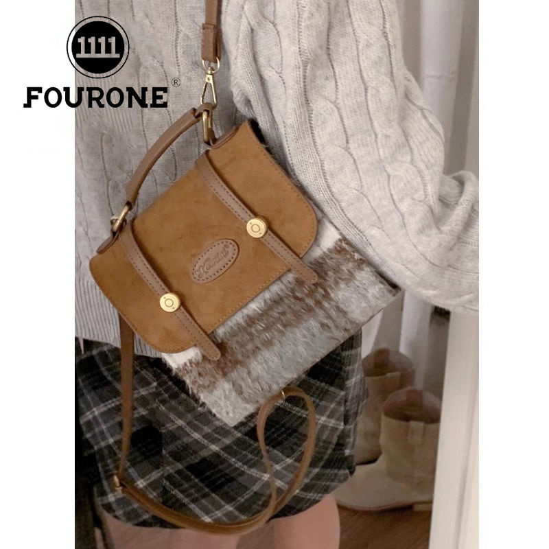 Niche design autumn and winter new autumn and winter Maillard retro versatile plaid mini backpack trendy